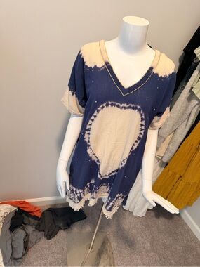 100% cotton NATURAL LIFE Navy & Cream Heart Tie-Dye V-Neck Tunic